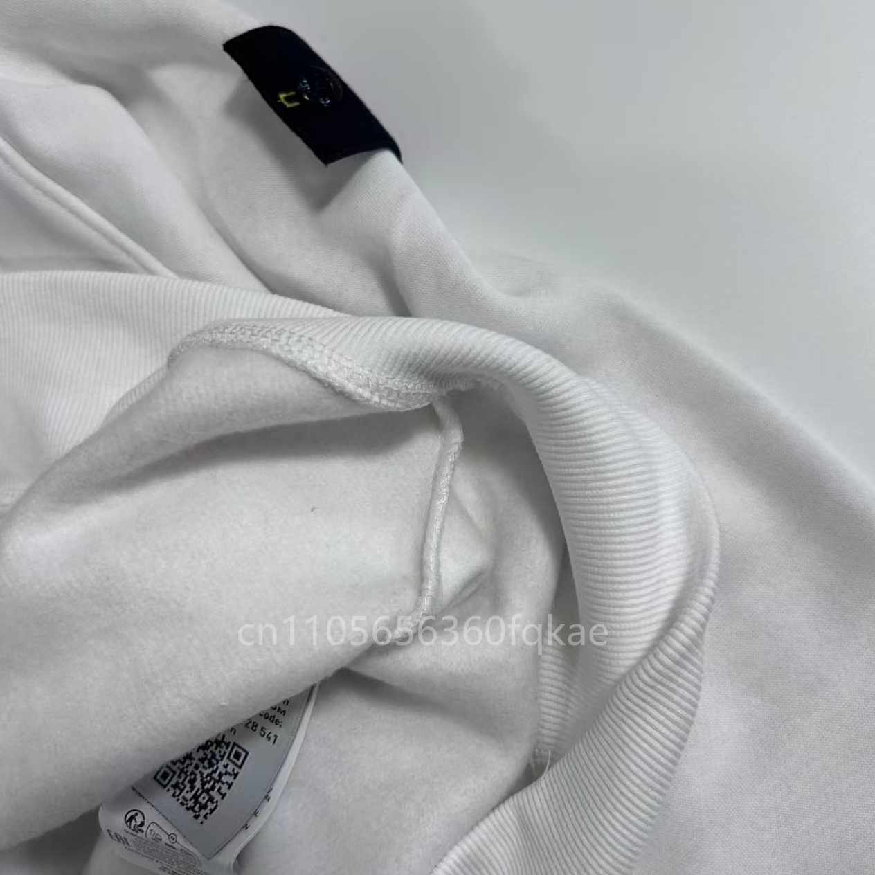 Compass Top Button Patch Hoodi - đánh giá và giá Fear Of God Essential