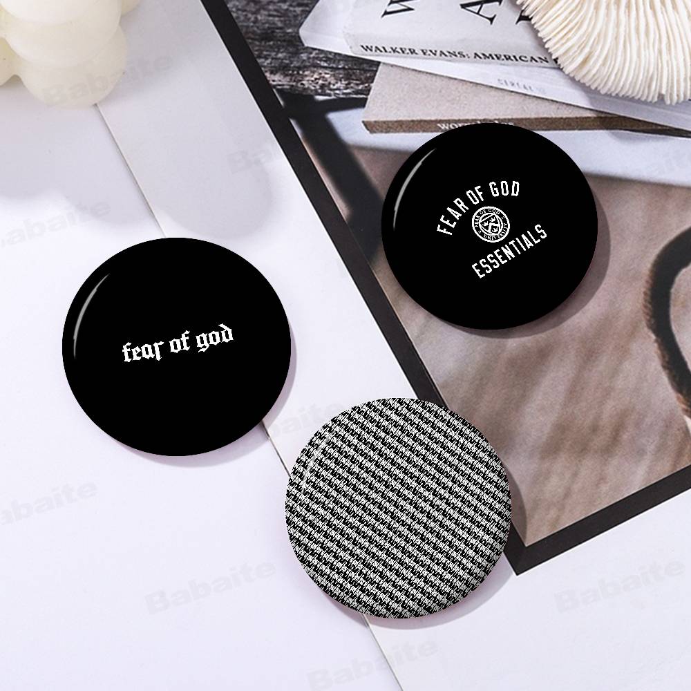 Fashion E-Essentials F-Fear Of - đánh giá và giá Fear Of God Essential